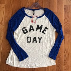 Triumph Game day baseball tee